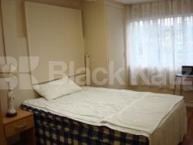 			new instruction, 2 Bedroom, 1 bath, 1 reception Flat			 Adelaide Road, BELSIZE PARK NW3